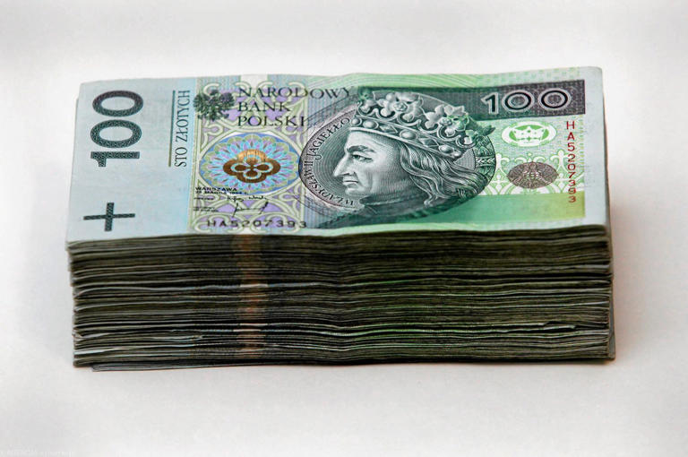 Pieniądze, banknoty (zdj. ilustracyjne)