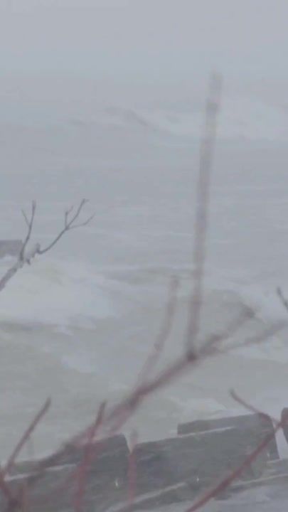 Winter storm Gianna threatens blizzard, bomb cyclone