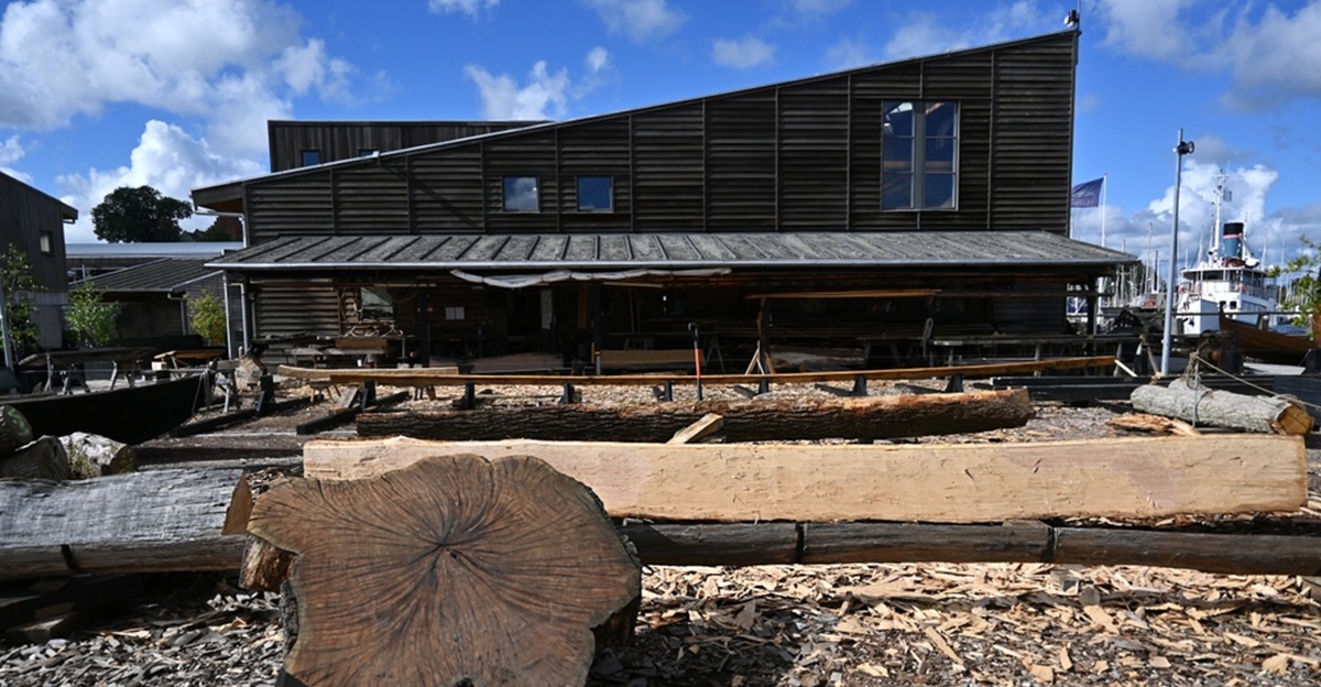 12 historic ropewalks and rope making shops in the US you can still visit