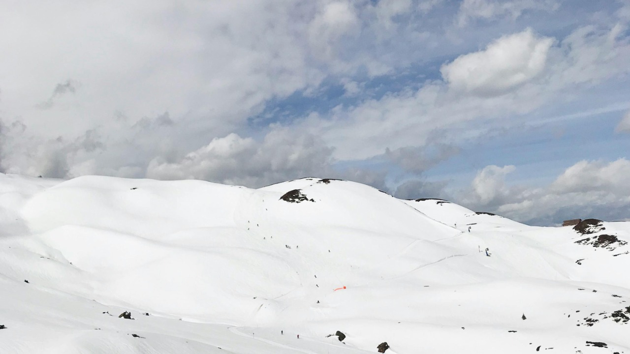 Western states face extreme snow drought as snowpack crashes to record lows