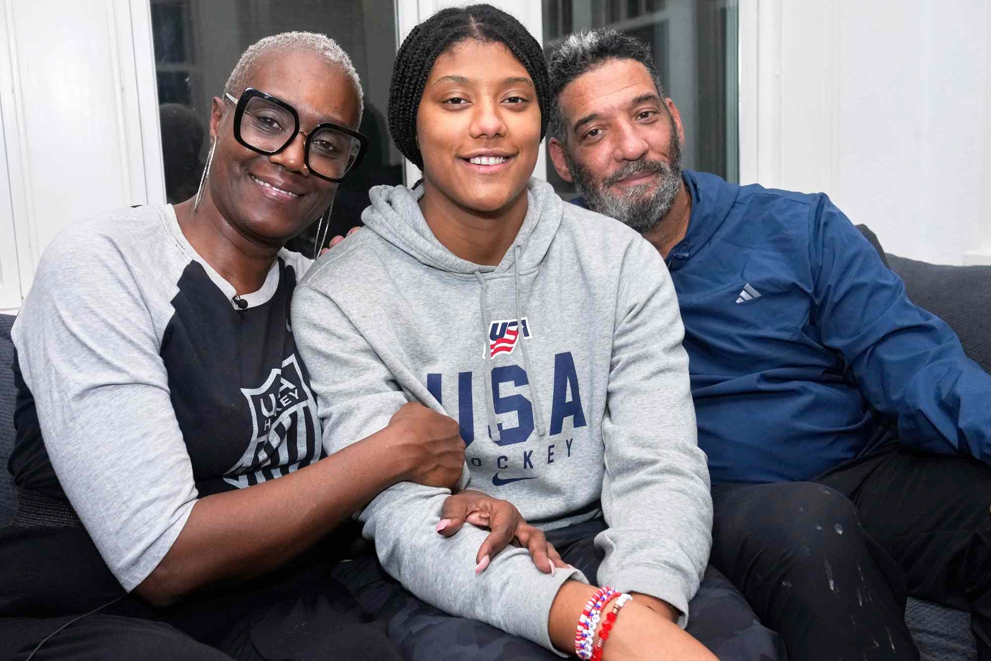 All about Laila Edwards' parents, dad Robert Edwards and mom Charone ...
