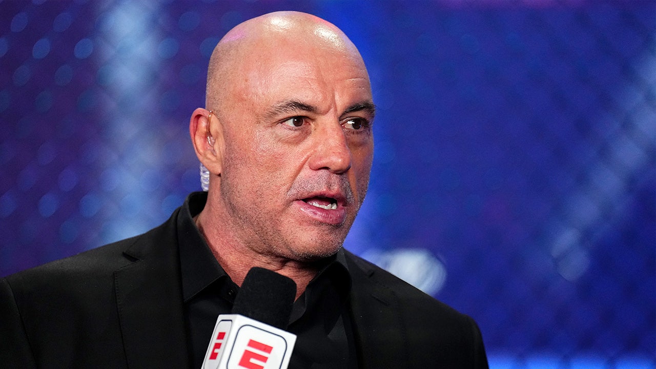 Joe Rogan skips Golden Globes after refusing to pay entry fee for podcast award nomination<br><br>