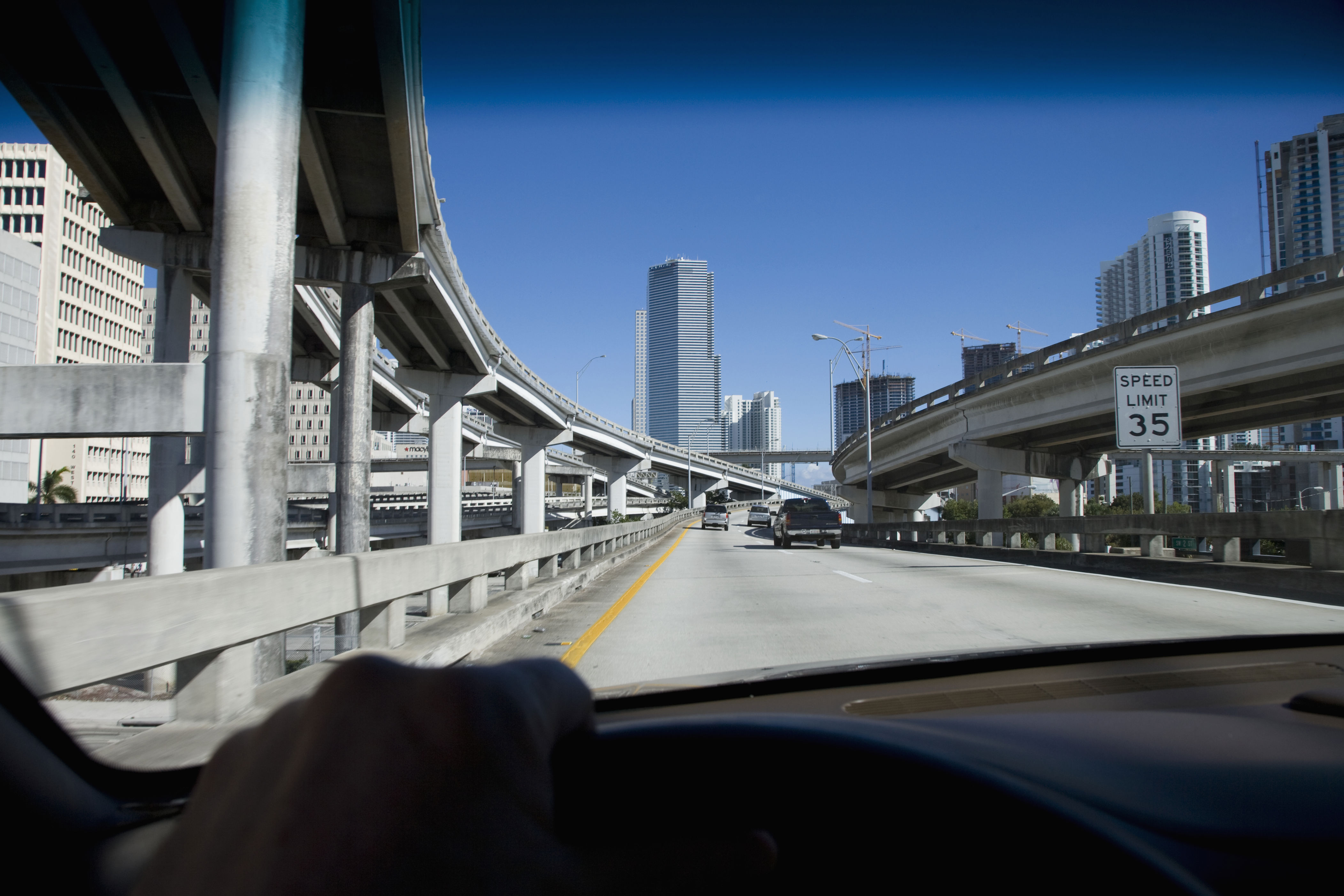 Florida driver's license tests now only to be administered in English