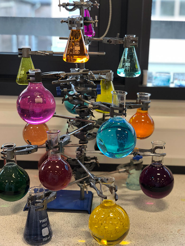 50 Ingenious Things Students Have Spotted At Their Schools And Universities (New Pics)