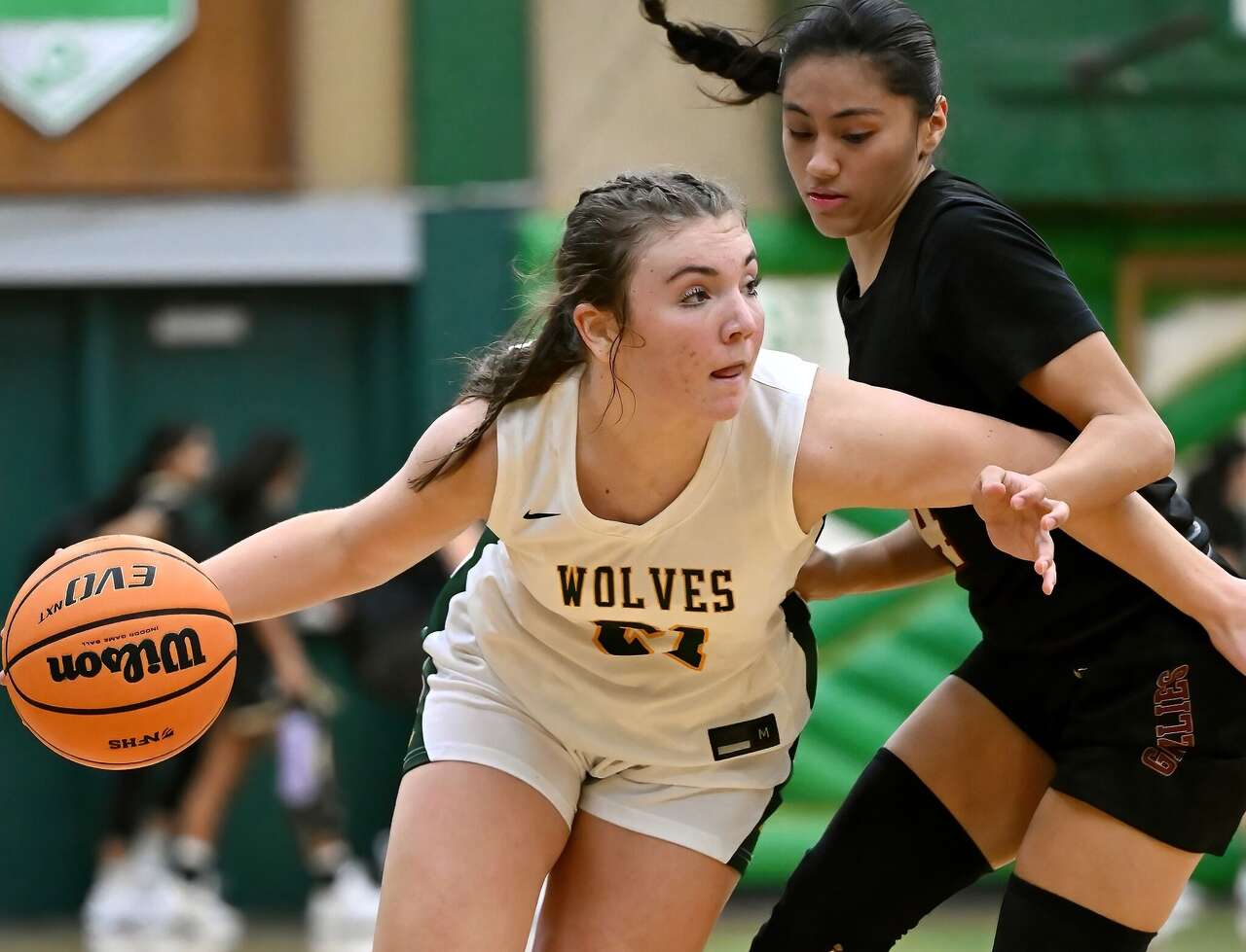 'Quietly powerful' Alyssa Rudd, at 5-foot-8, putting up big numbers at ...