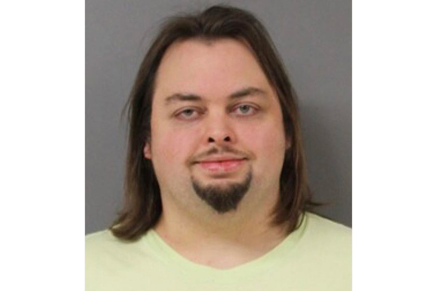 Man who was released on bond after child pornography charges allegedly ...