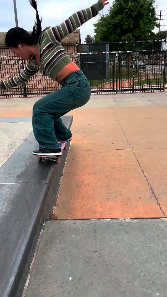 Quick skate park pull up with my Dragon grip tape
