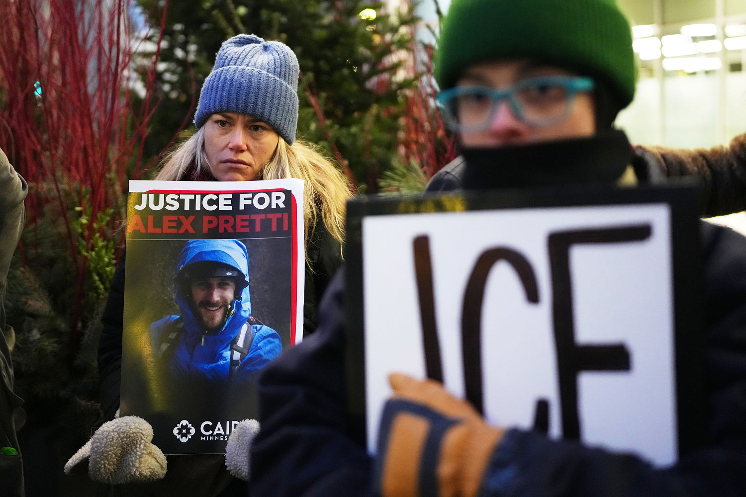 DOJ opens a civil rights probe into Alex Pretti's death in Minneapolis ...