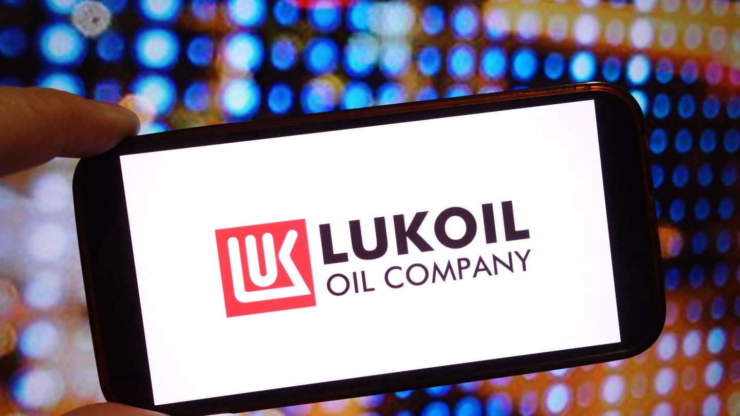 Lukoil signs agreement to sell subsidiary to Carlyle