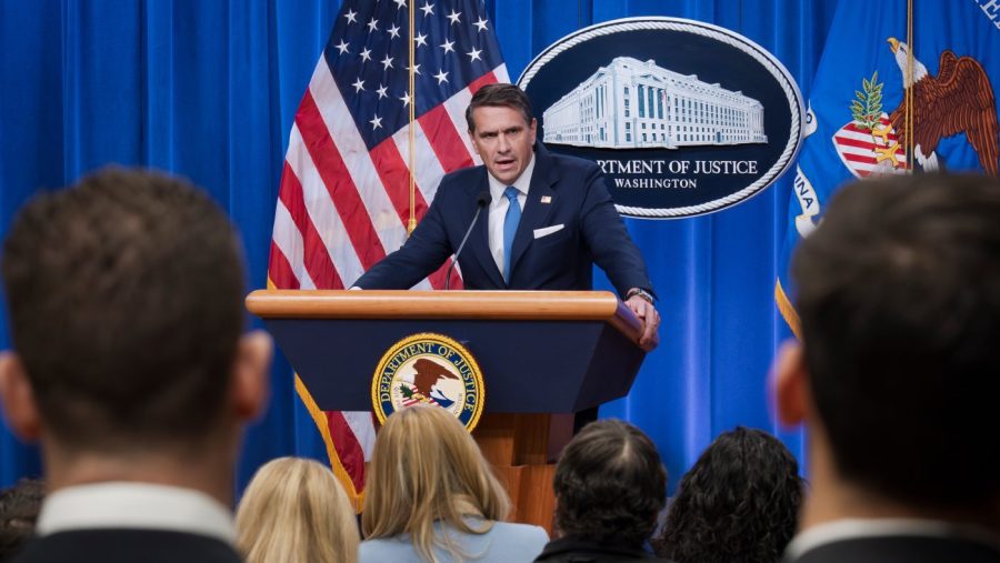 DOJ opens federal civil rights probe into the death of Alex Pretti, but ...