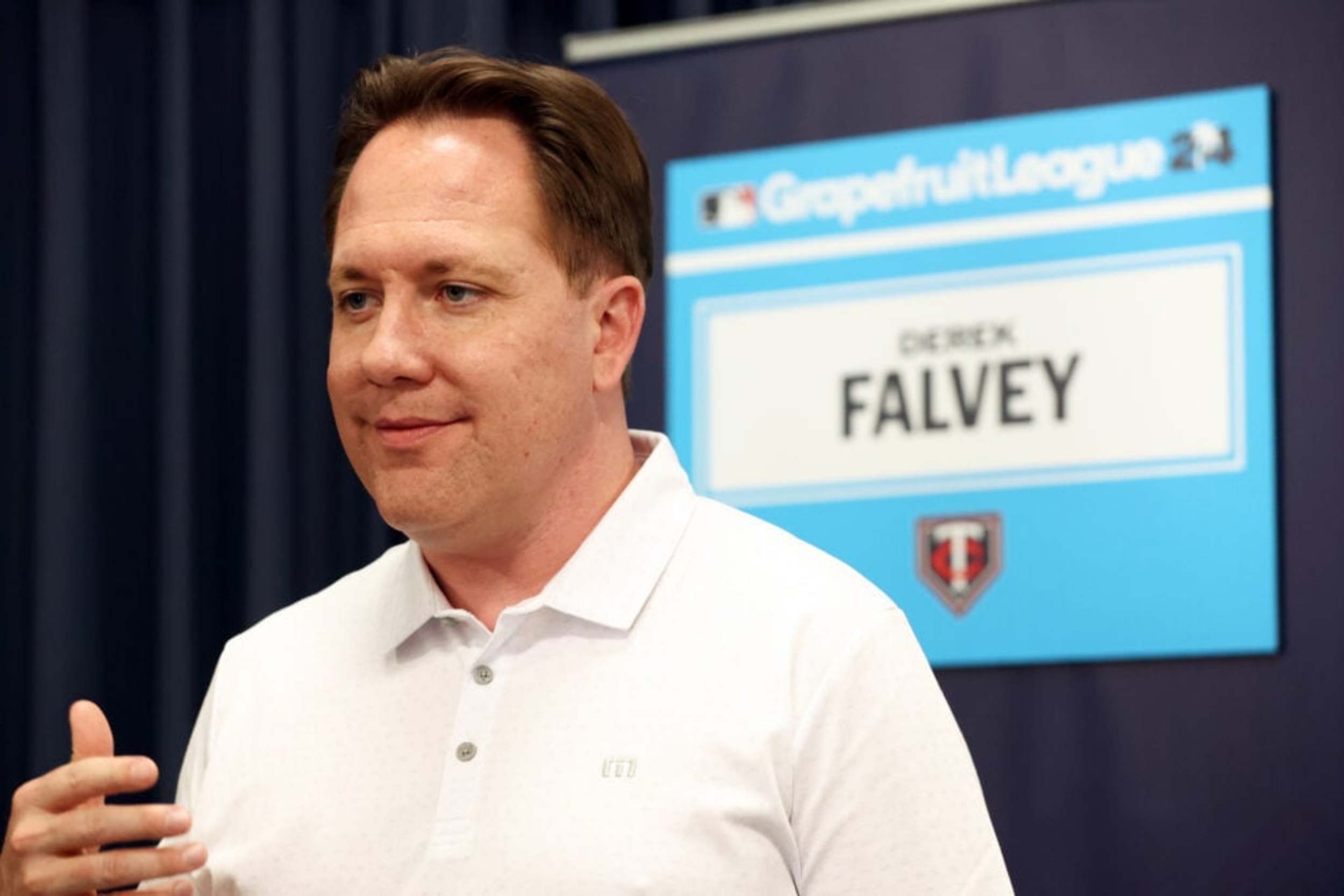 Twins make leadership change, fire team president