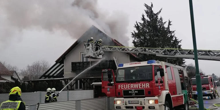 Todesopfer bei Flammeninferno: Großbrand endet in Tragödie