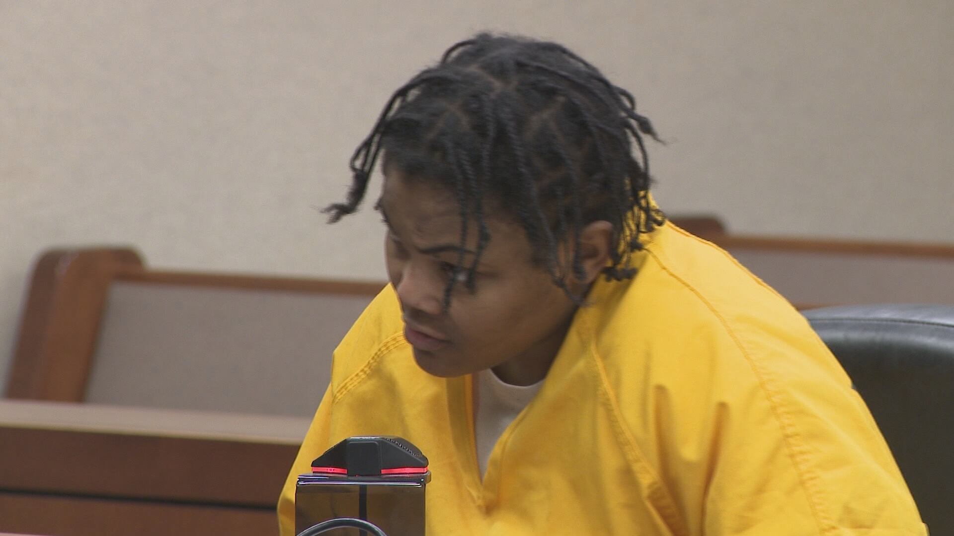 Woman takes plea deal in Valley Station home invasion case