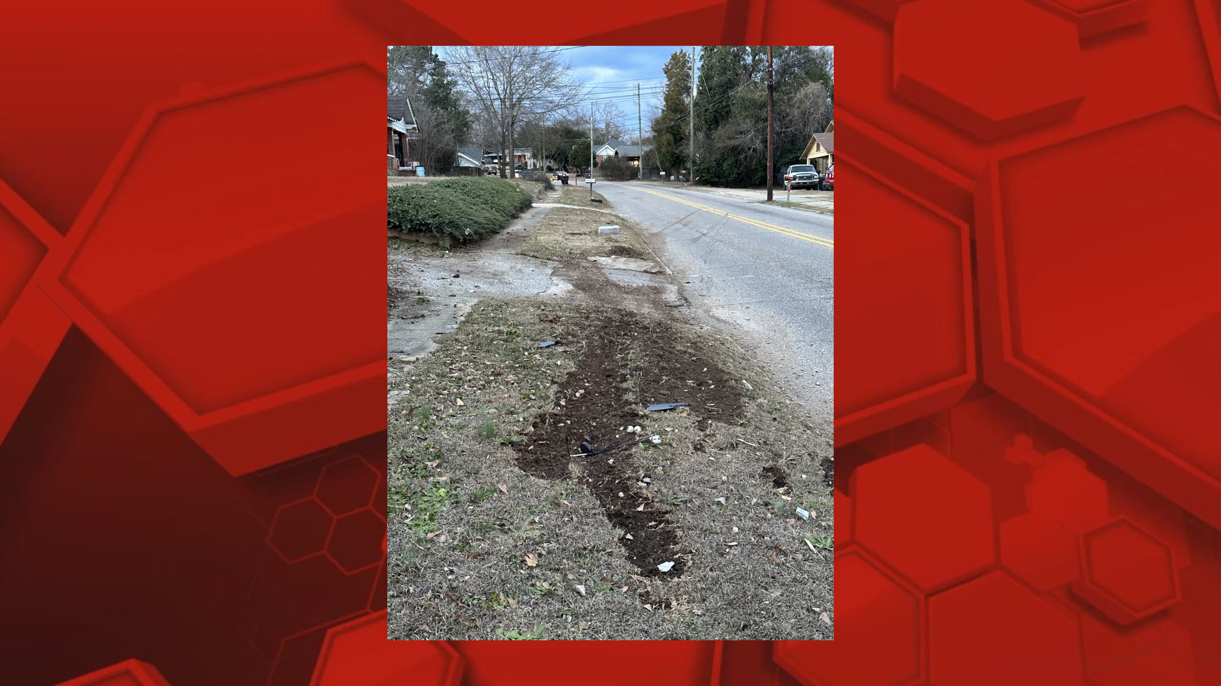 Man arrested after pursuit, crash yields drugs, cash in Russell County