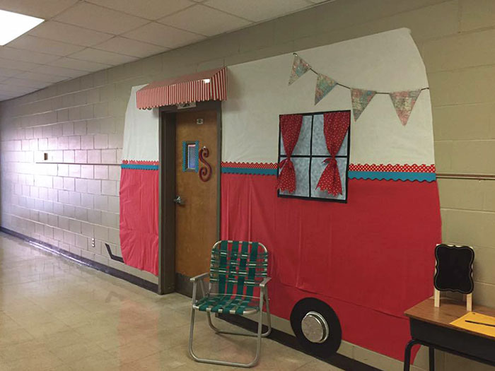 50 Ingenious Things Students Have Spotted At Their Schools And Universities (New Pics)