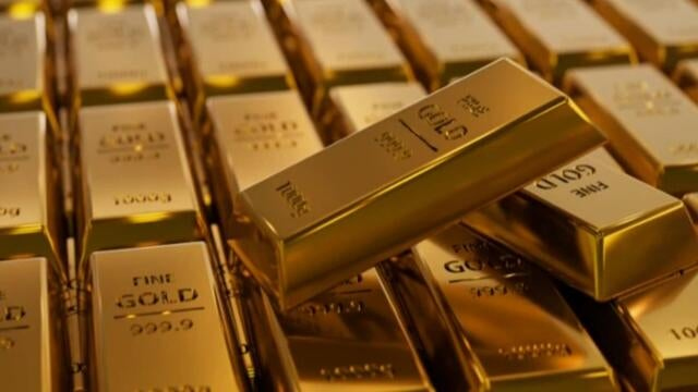 Gold slumps after Trump picks Kevin Warsh for Fed chair