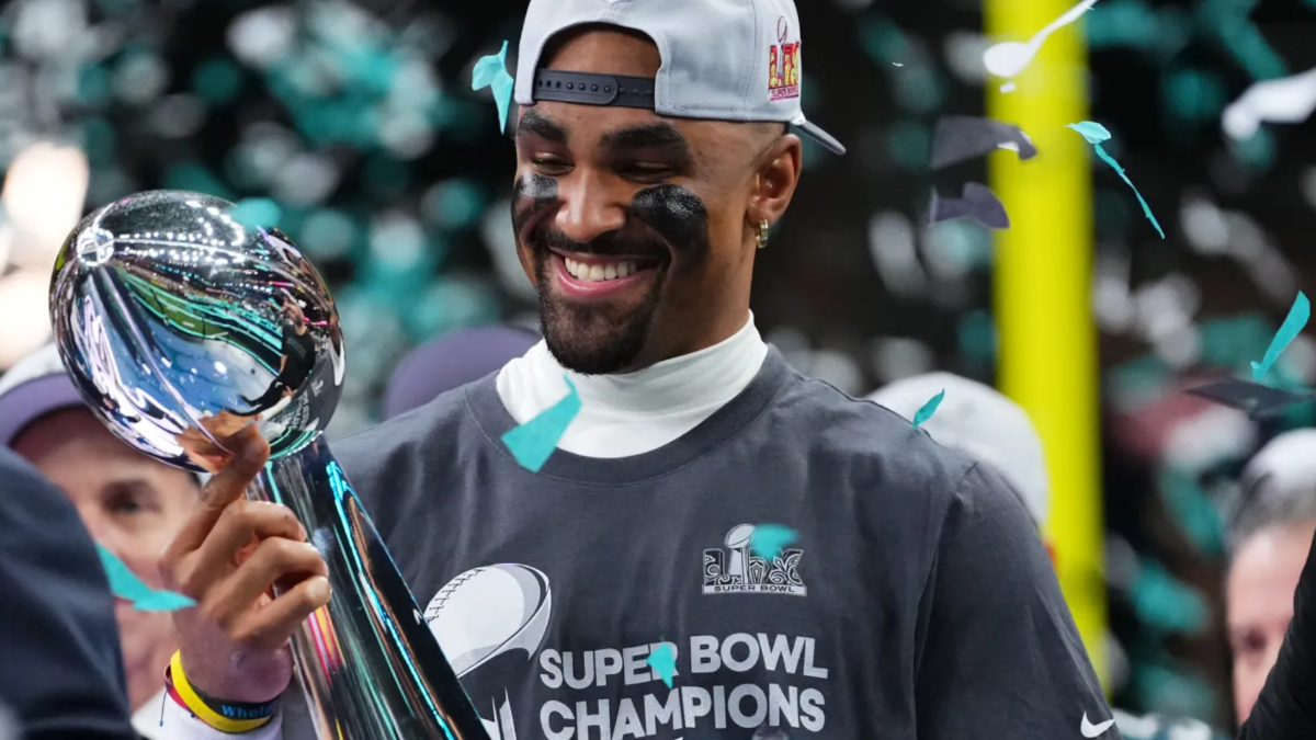 NFL: Should he have been there from the start? Jalen Hurts replaces ...