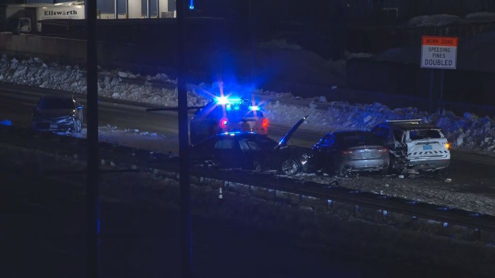 Multi-vehicle crash blocks off section of Route 18 in New Bedford
