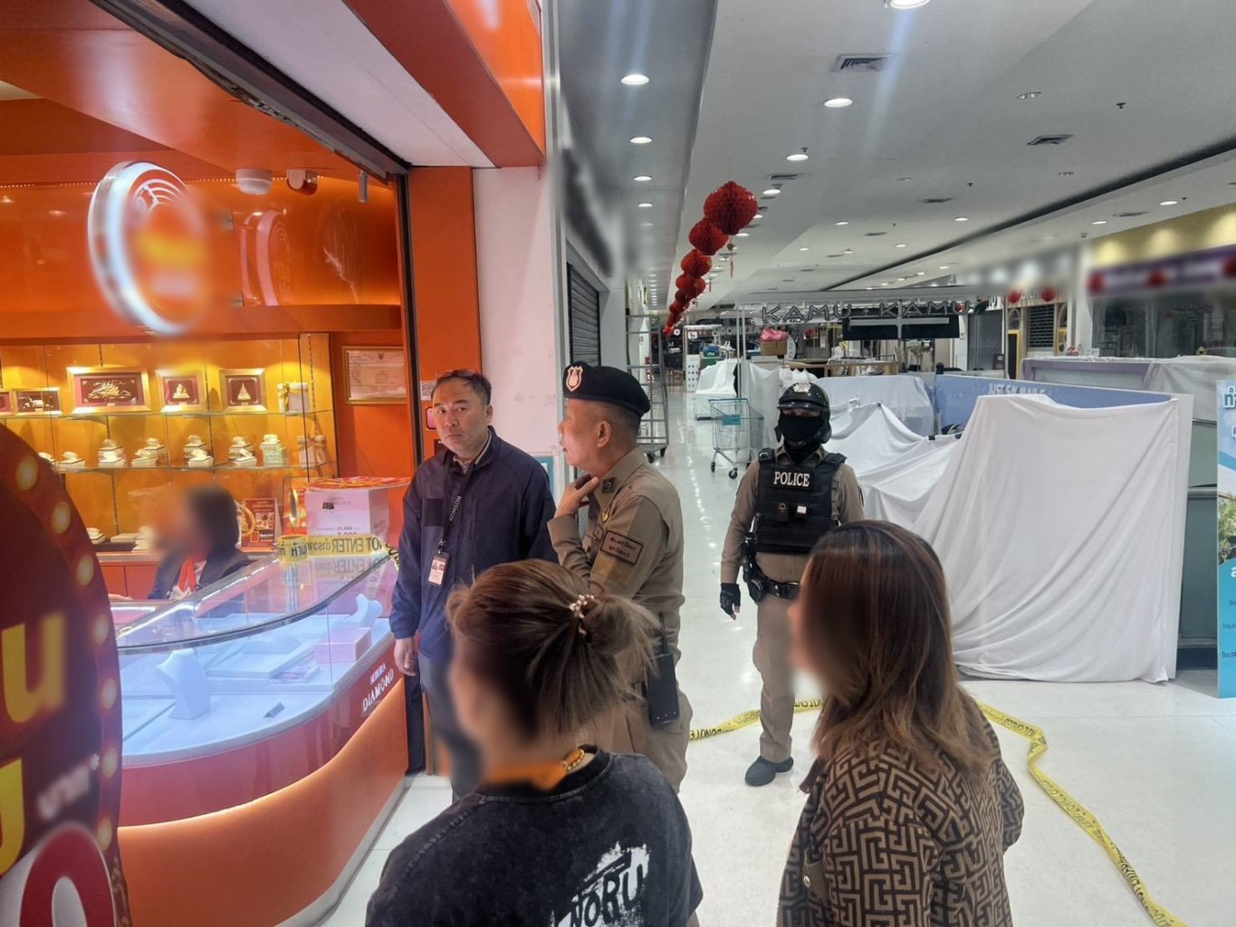 .เปิดวงจรปิด นาทีคนร้ายมุดเข้าร้าน ตกใจมูลค่าทอง 149 บาท ที่ได้ไป.