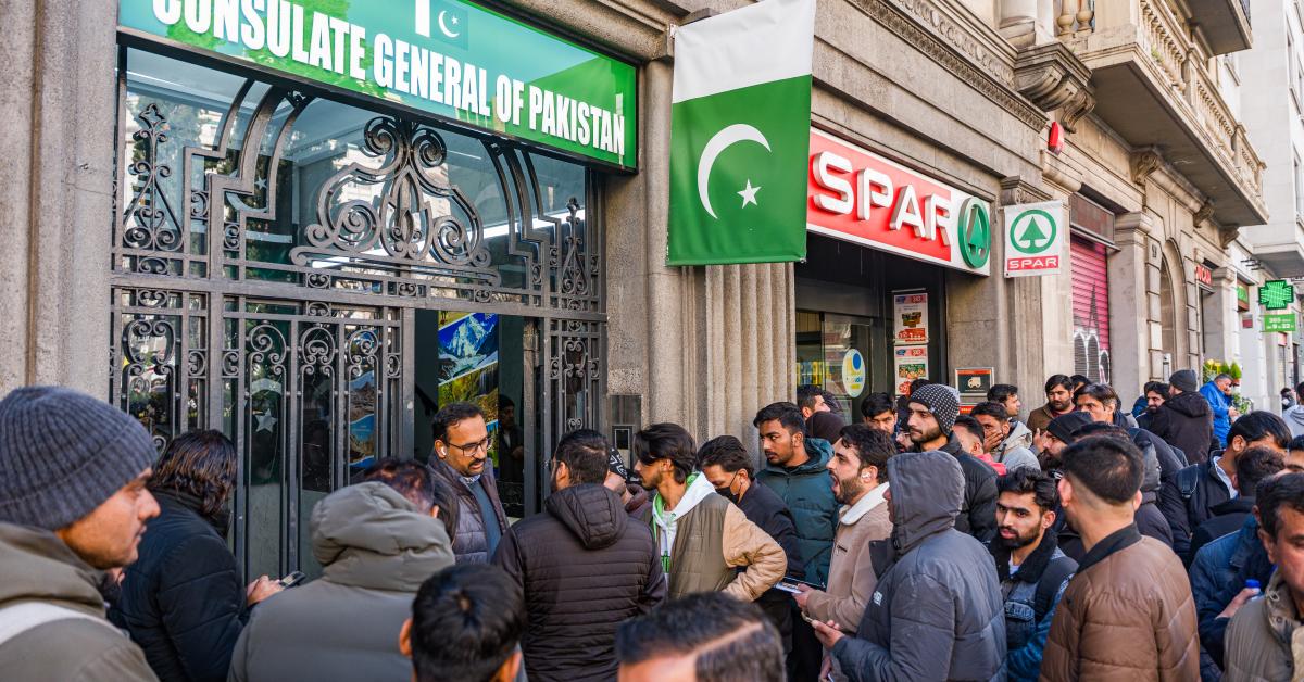 Spain offering amnesty to 500K illegal migrants bucks EU, global trend, sparks backlash<br>