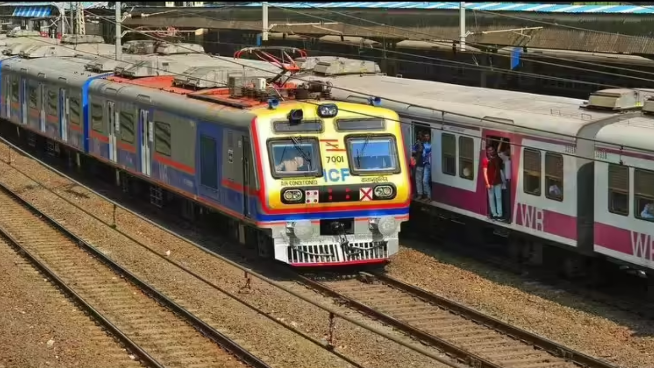 Trackside fire, signal failure disrupt railway services in Mumbai; CR ...