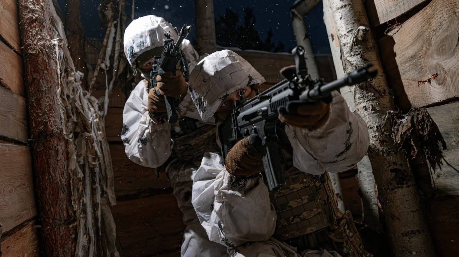 Russia loses 880 soldiers, 93 pieces of military equipment and 694 UAVs over past day<br><br>