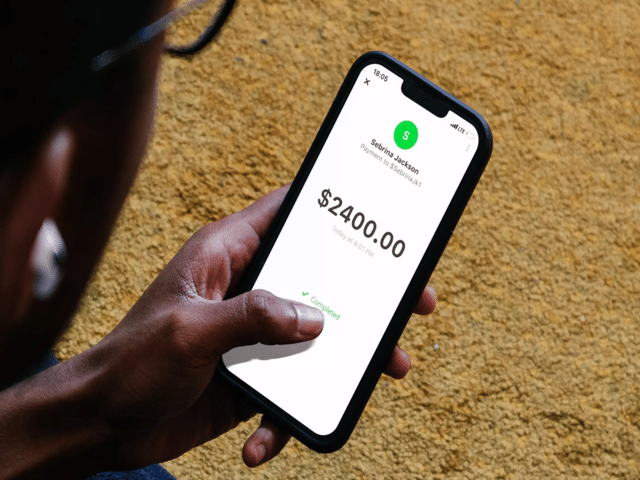 Scam alert: This app lured users with the promise of quick money and ...