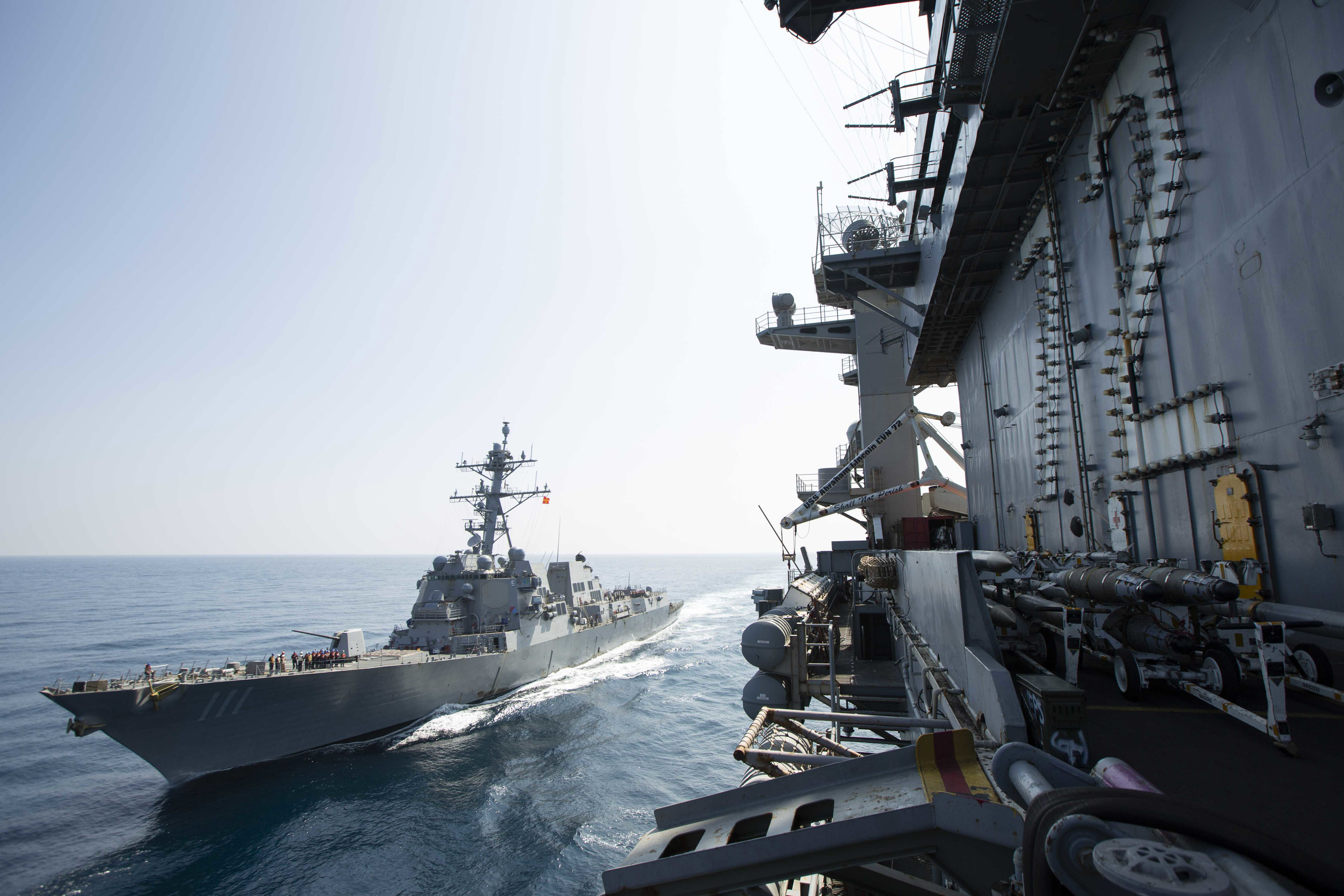 US Navy strikes Iranian ship after it sailed near USS Abraham Lincoln<br><br>