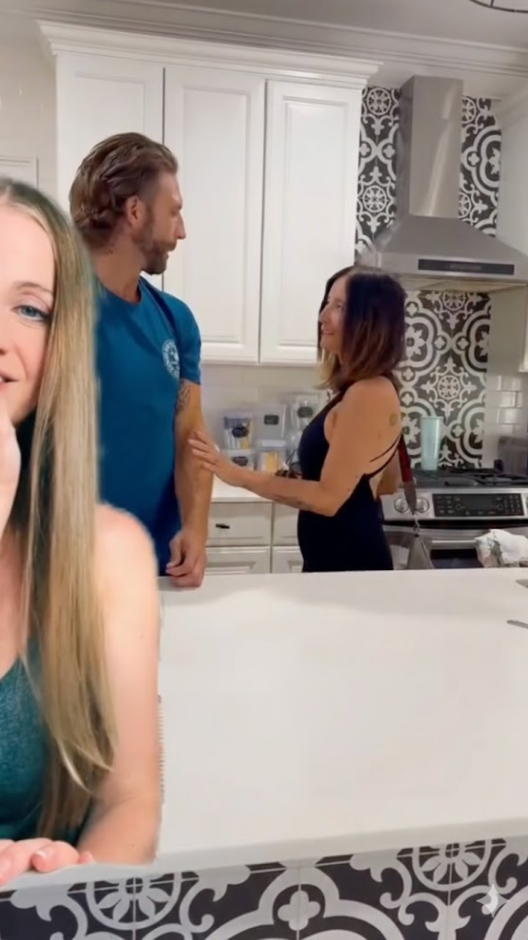 Husband gives the most honest outfit review