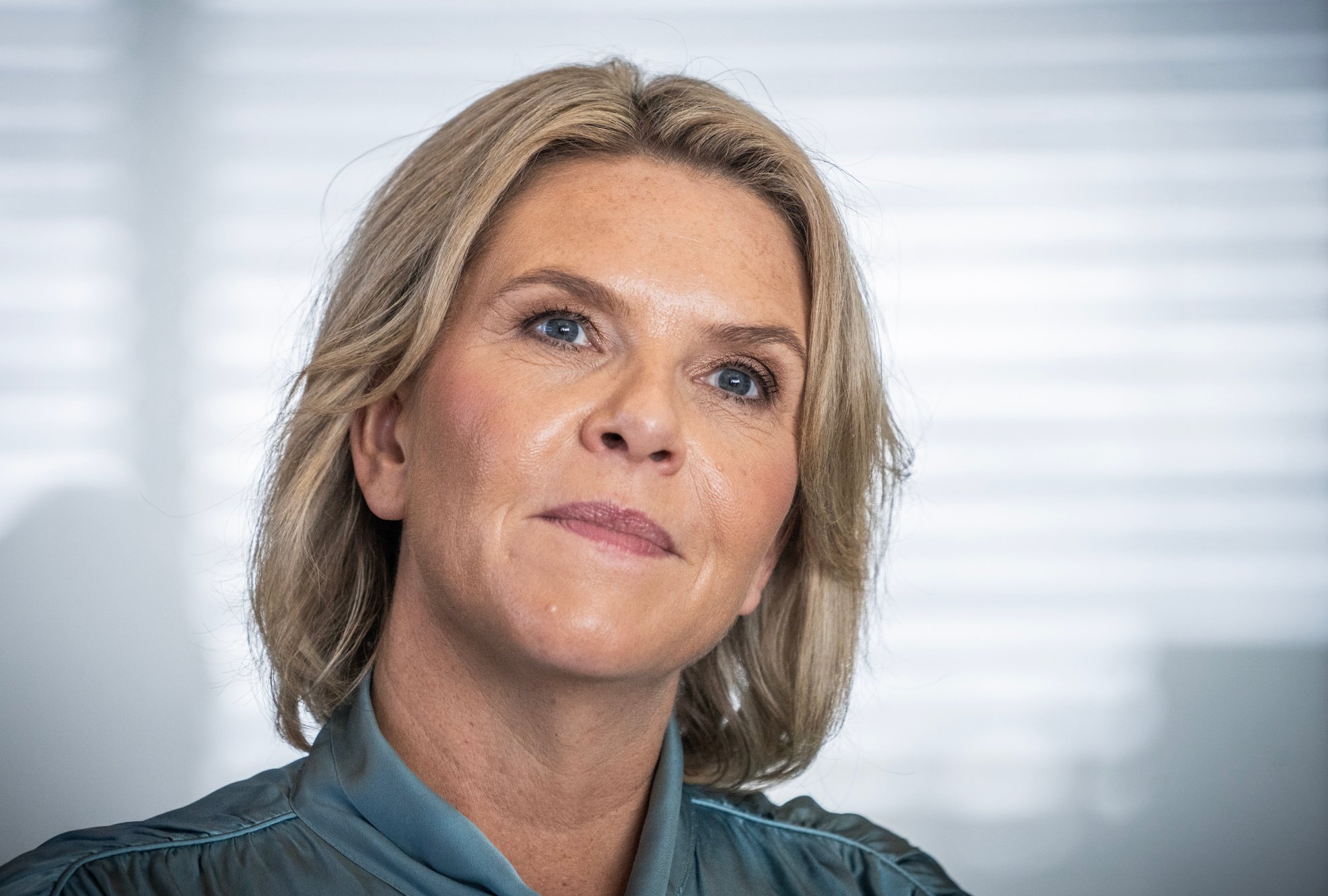 Frp: Listhaug benekter kontakt med Epstein og Steve Bannon