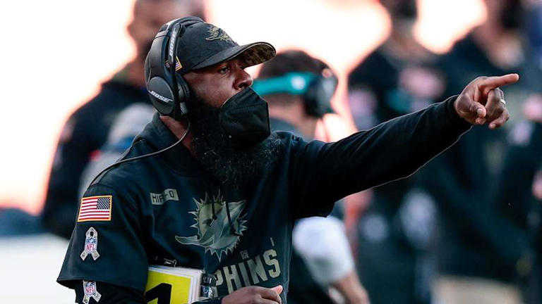 Steelers in danger of losing rising coach to Vikings