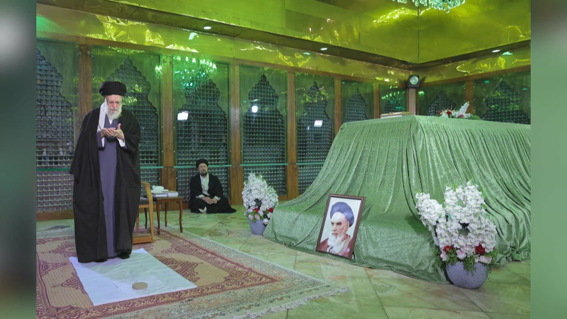Malgré les menaces américaines planant sur l'Iran, l'ayatollah Ali ...