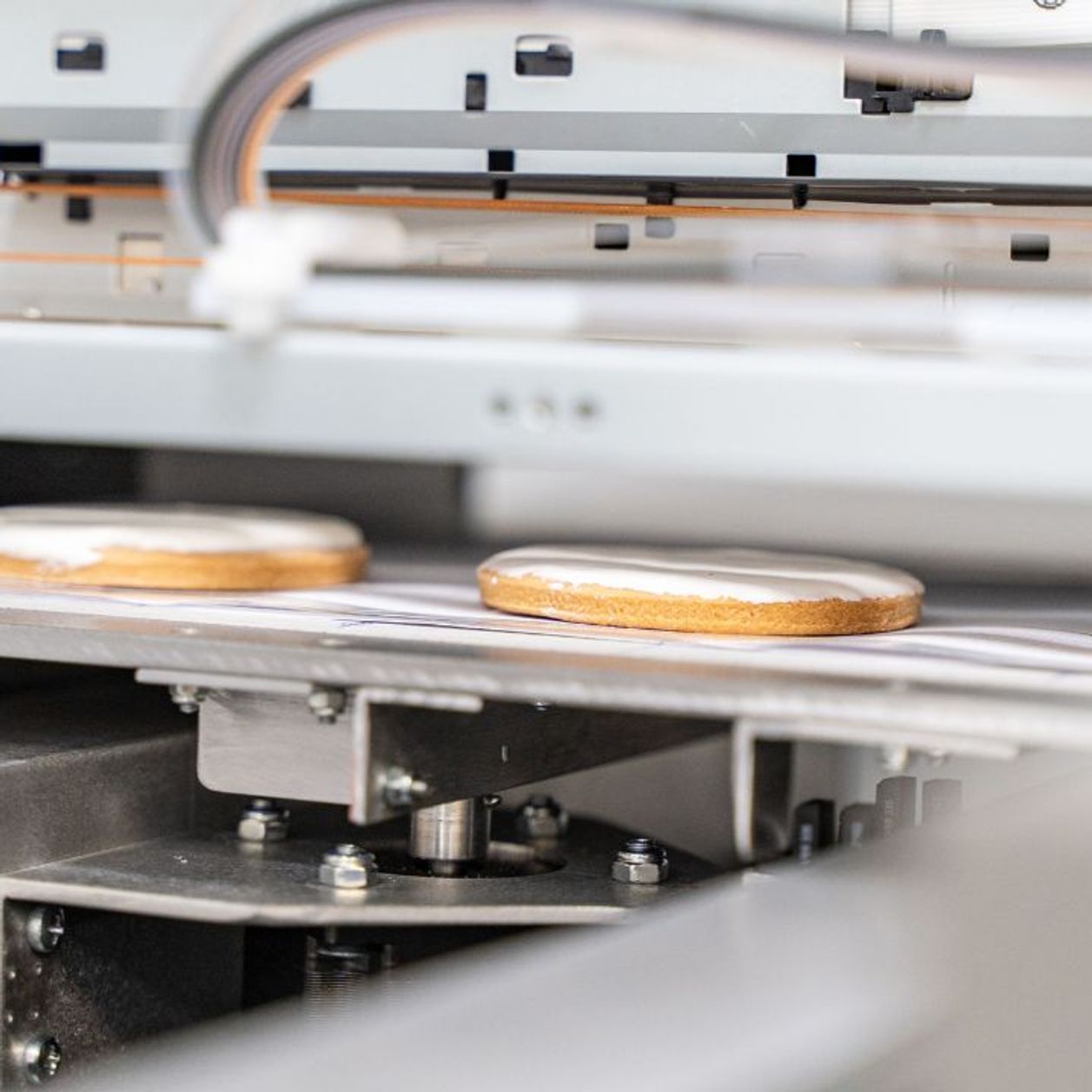 Cette machine unique en France permet de faire des biscuits de toutes ...