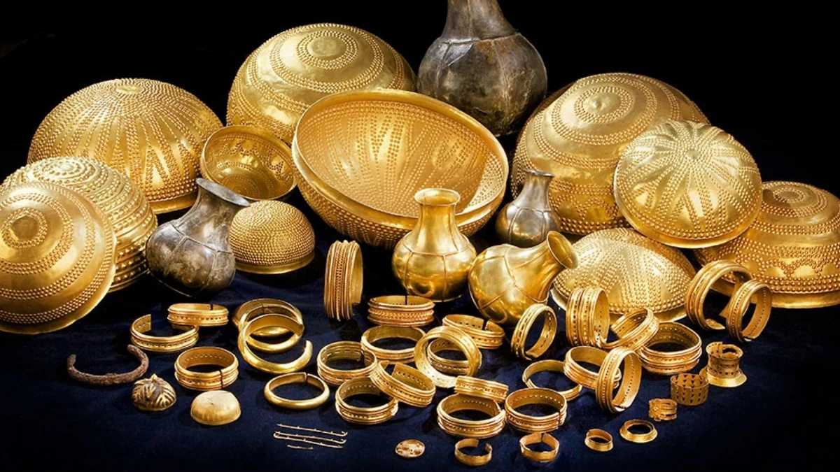 Arqueólogos encontraron un gran tesoro en España repleto de metales ...