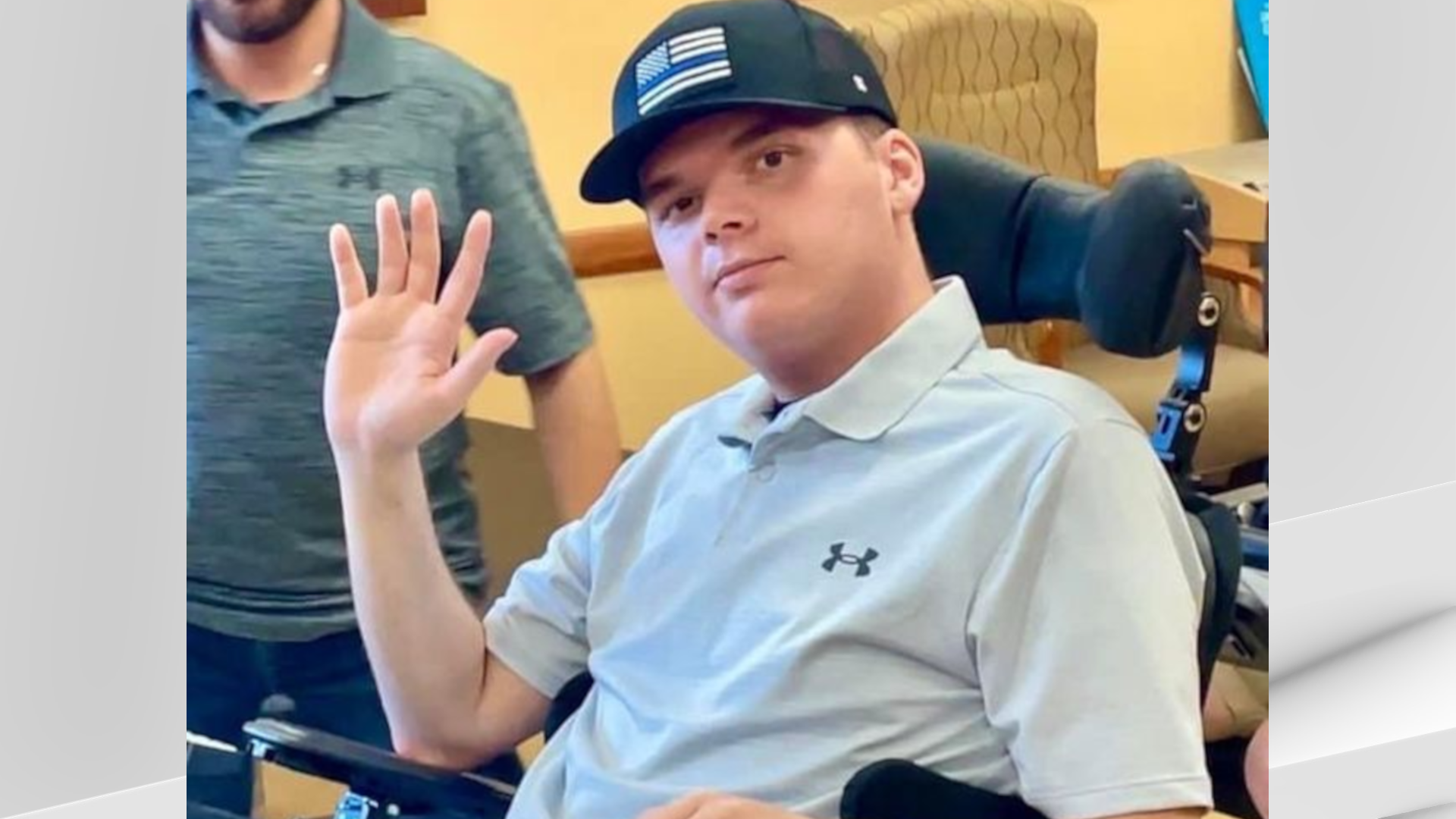 Louisville honors LMPD officer wounded during 2023 bank shooting as he ...