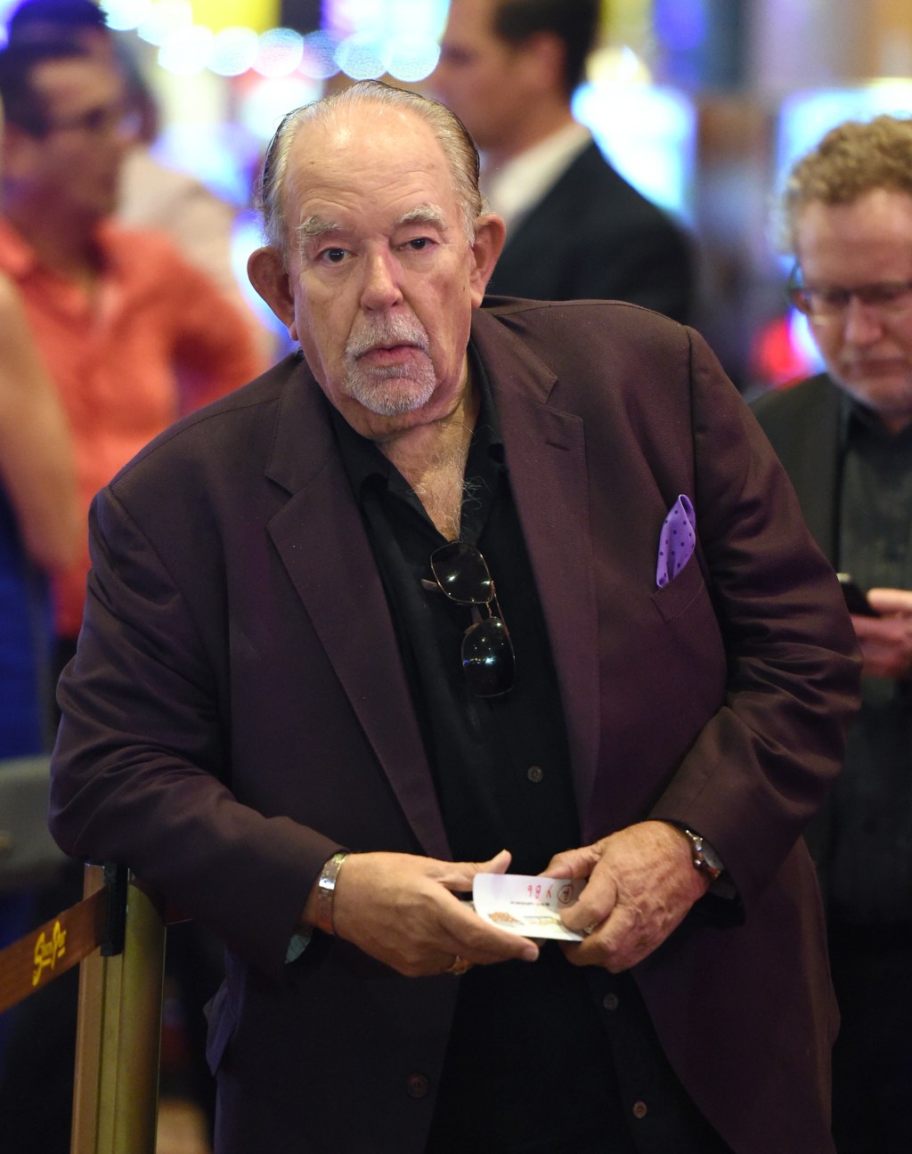 Lifestyles of the Rich and Famous star Robin Leach appears in Epstein ...