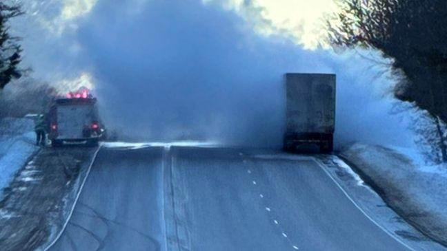 Traffic shut down after tractor-trailer fire on Route 1 in Waldoboro