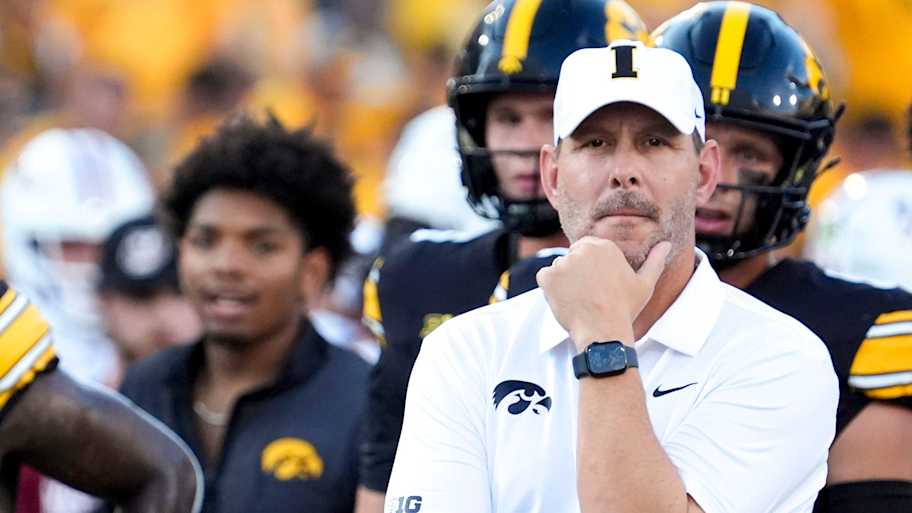 Iowa extends offer to four-star Kansas WR