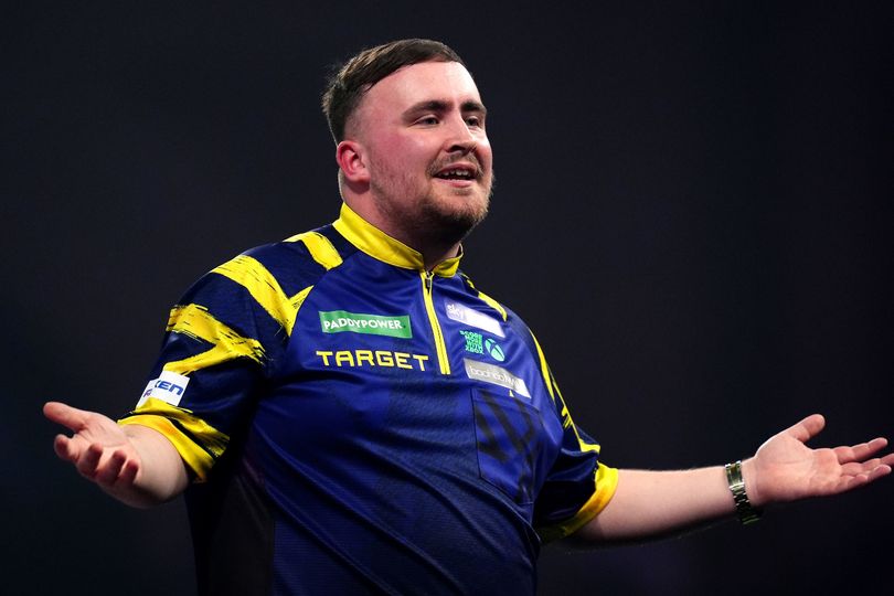 Luke Littler turns to hero Wayne Rooney for help to defeat the darts ...