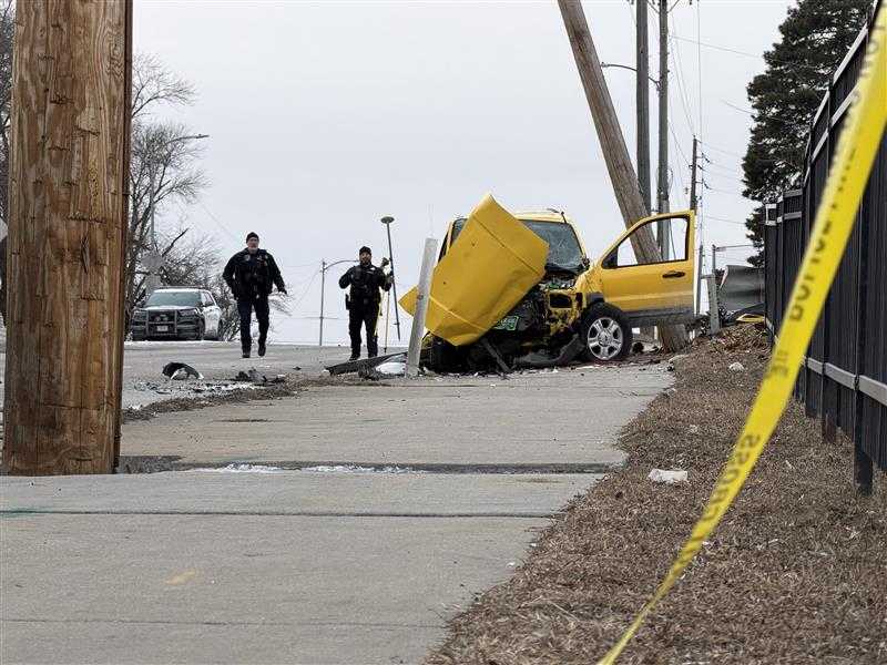 North Omaha crash kills 2 people, sends multiple others to the hospital