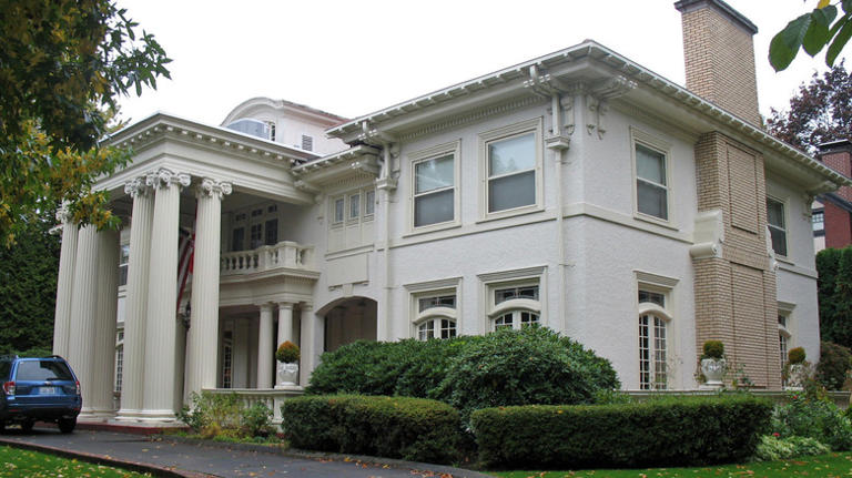 Portland's largest historic district is a walkable neighborhood near ...