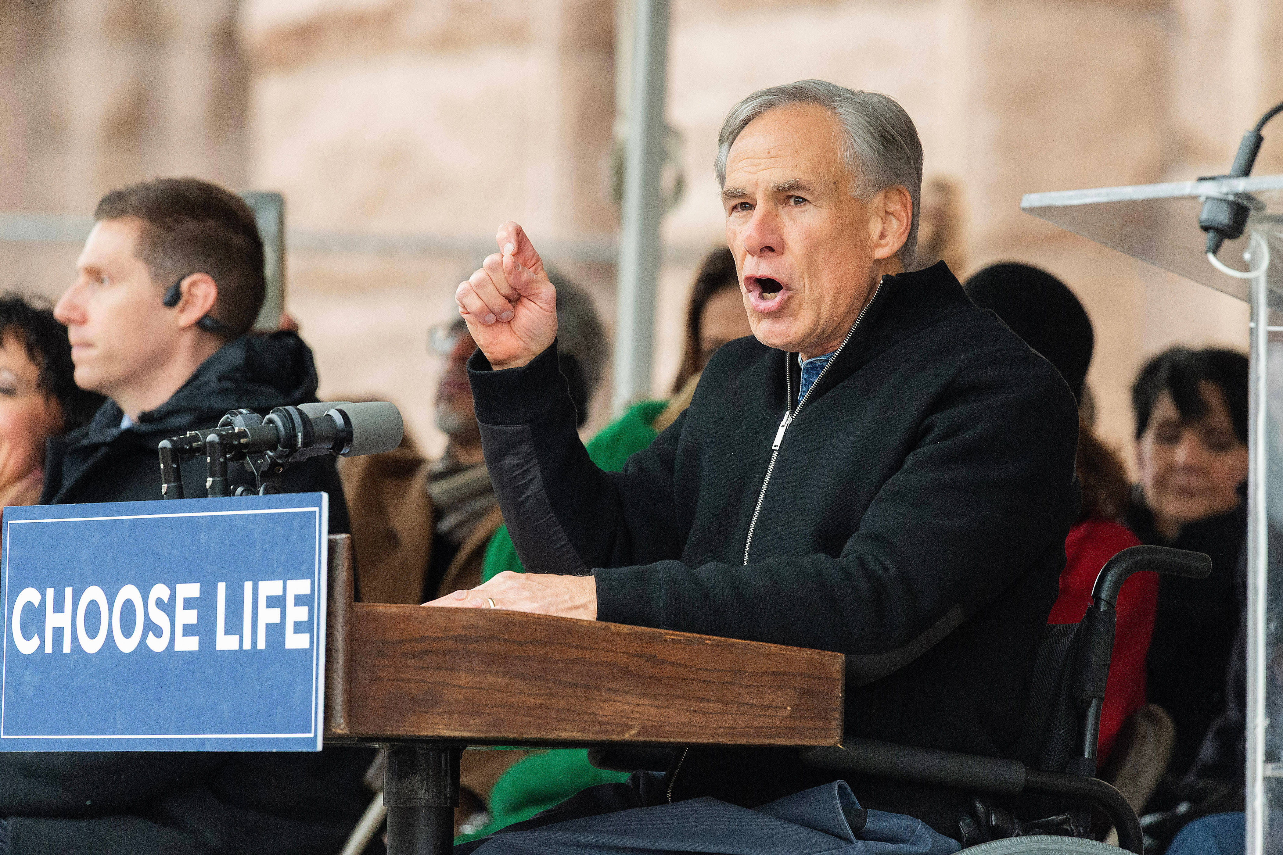 Texas governor Abbott orders investigation after students stage ICE protest<br><br>