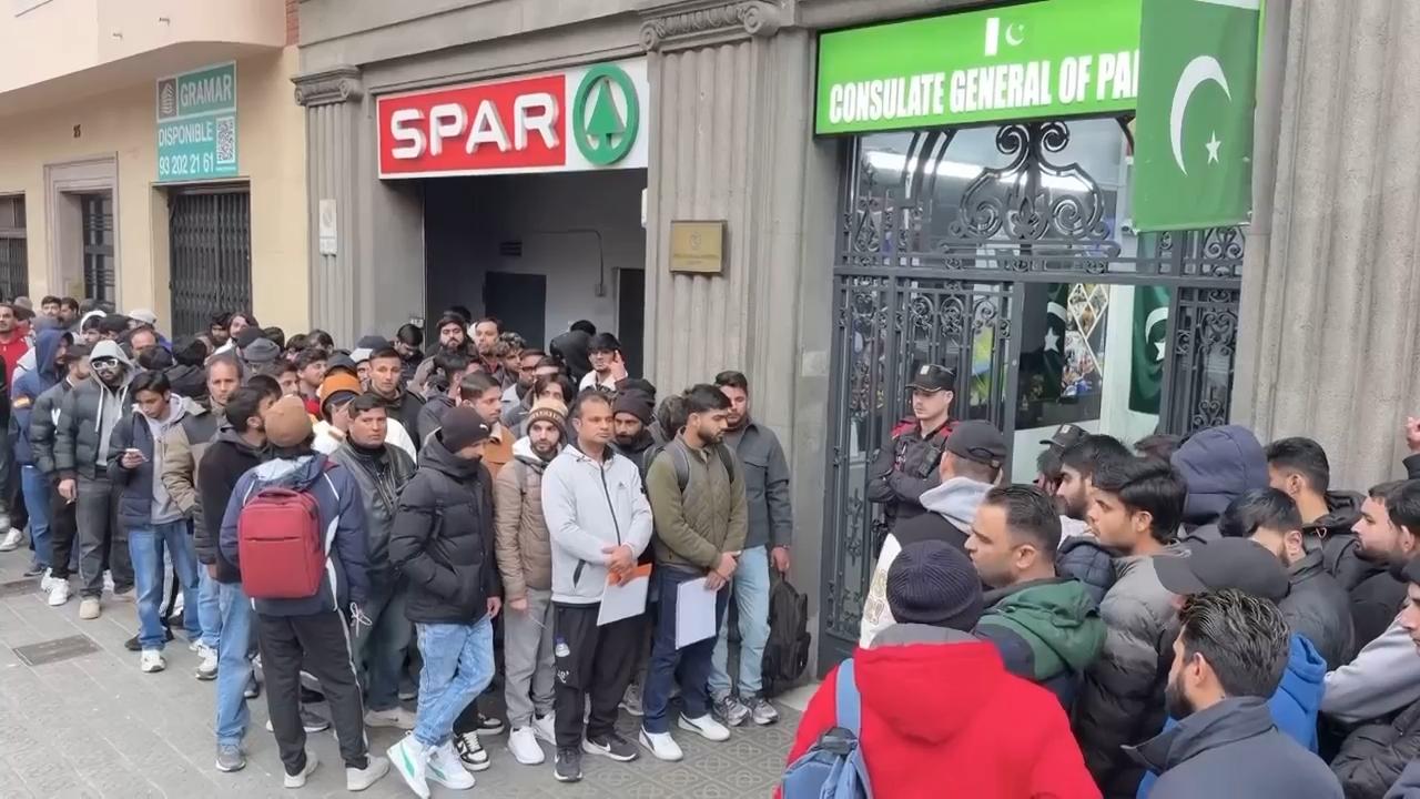 Immigrants in Spain celebrate government plan to legalize their status