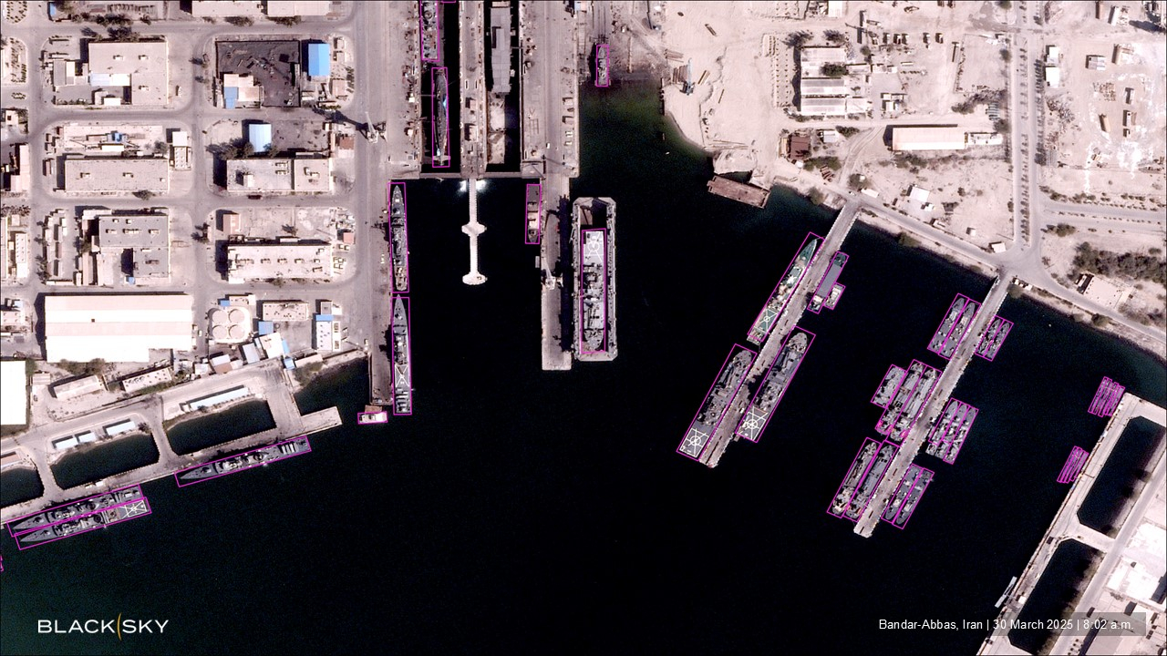 Two deadly explosions in Iran<br>