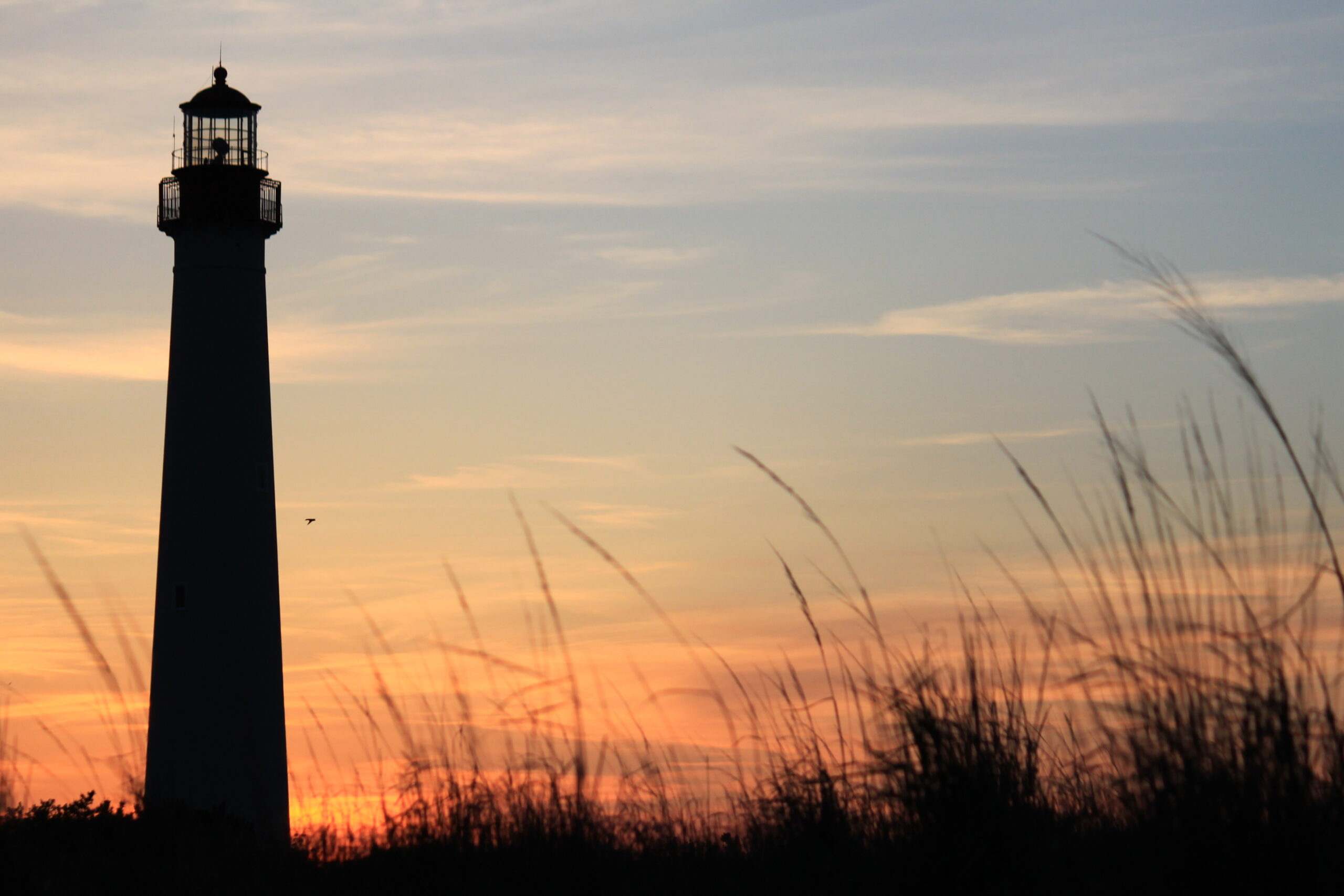 17 historic fort and lighthouse lookouts in the US with easy access and ...