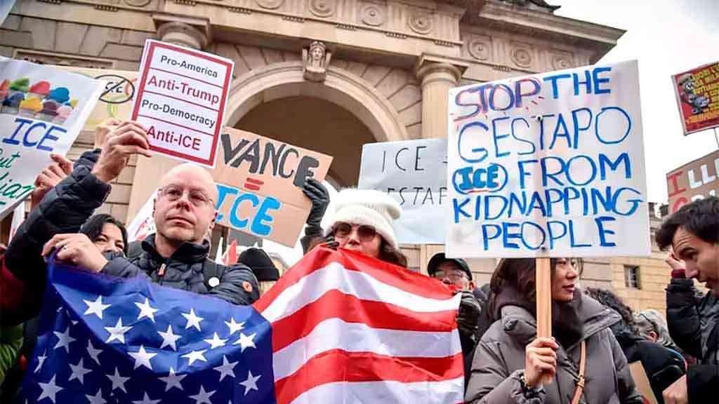Italianos protestam contra presença do ICE nas Olimpíadas de Inverno