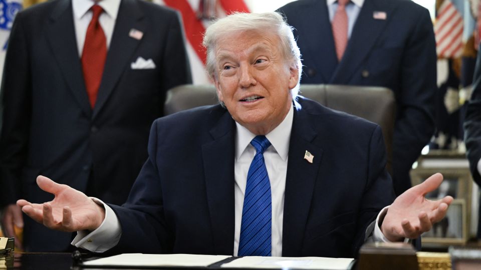 Trump says federal government won’t step into protests in Democratic-led cities until they ask us for help<br><br>