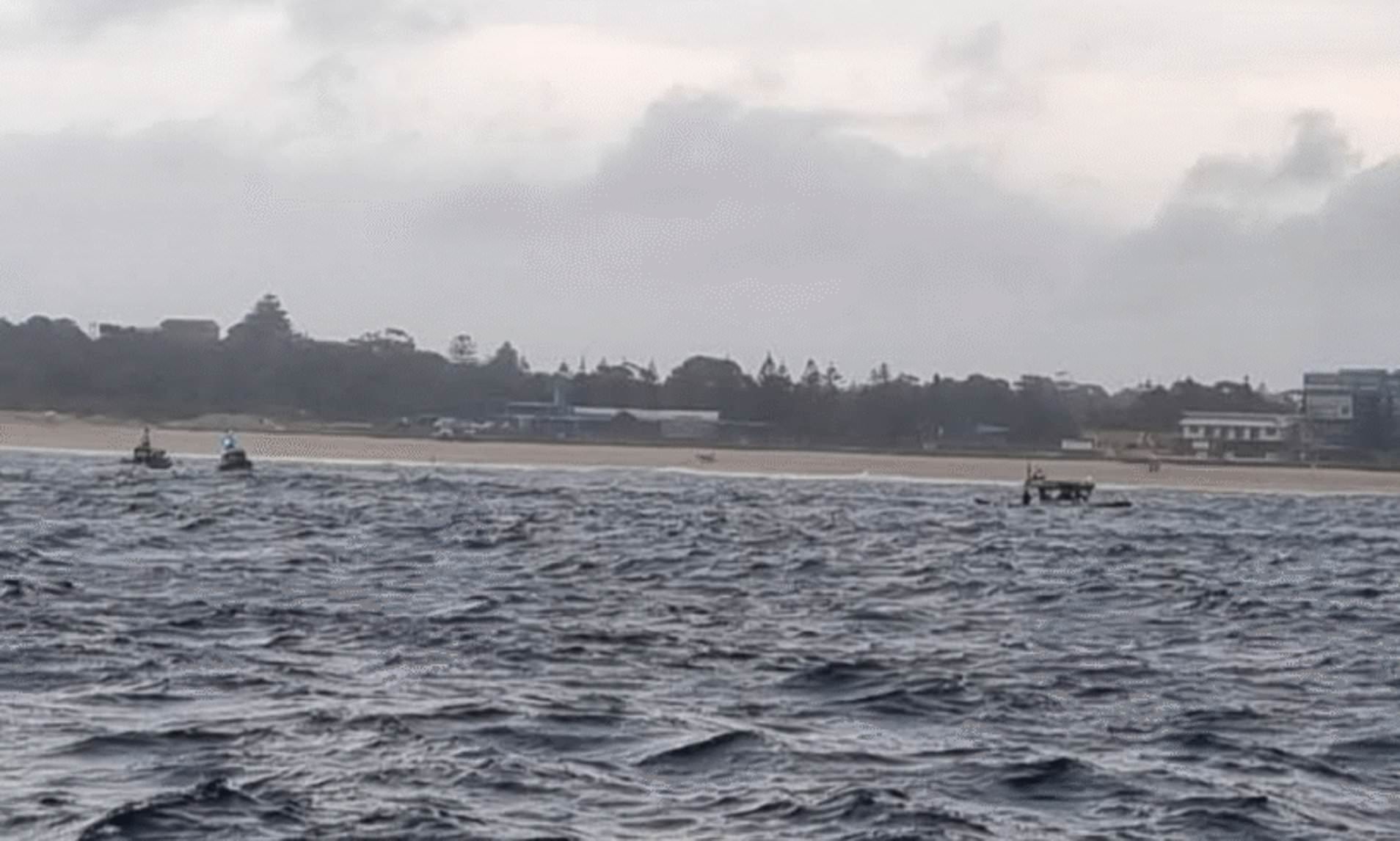 Search underway after swimmer fails to return to shore at popular NSW beach
