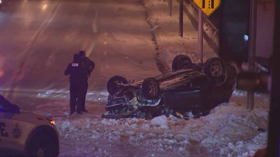 Vehicle ends up on its roof after crash on West Carson Street in Pittsburgh