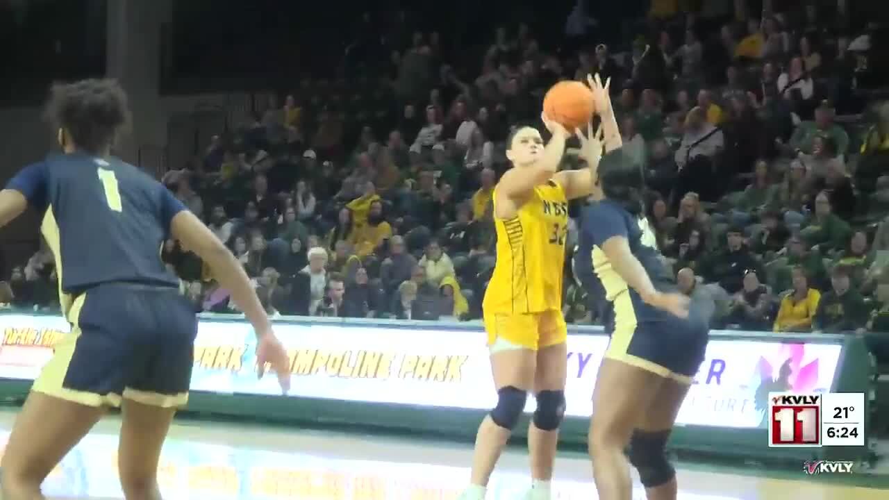 Highlights: Bison continue Summit dominance with their 18th straight ...